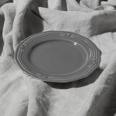 ESTIA ΠΙΑΤΟ ΡΗΧΟ ATHÉNÉE ΠΟΡΣΕΛΑΝΙΝΟ ΑΝΑΓΛΥΦΟ 20cm GREY