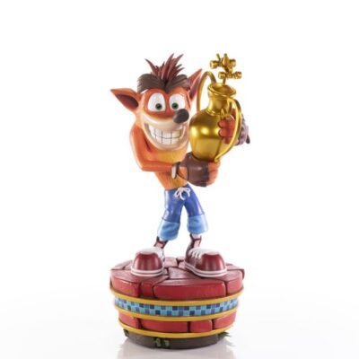 F4F Crash Team Racing Nitro Fueled - Crash Winner Statue (46cm) (CRASHWST)